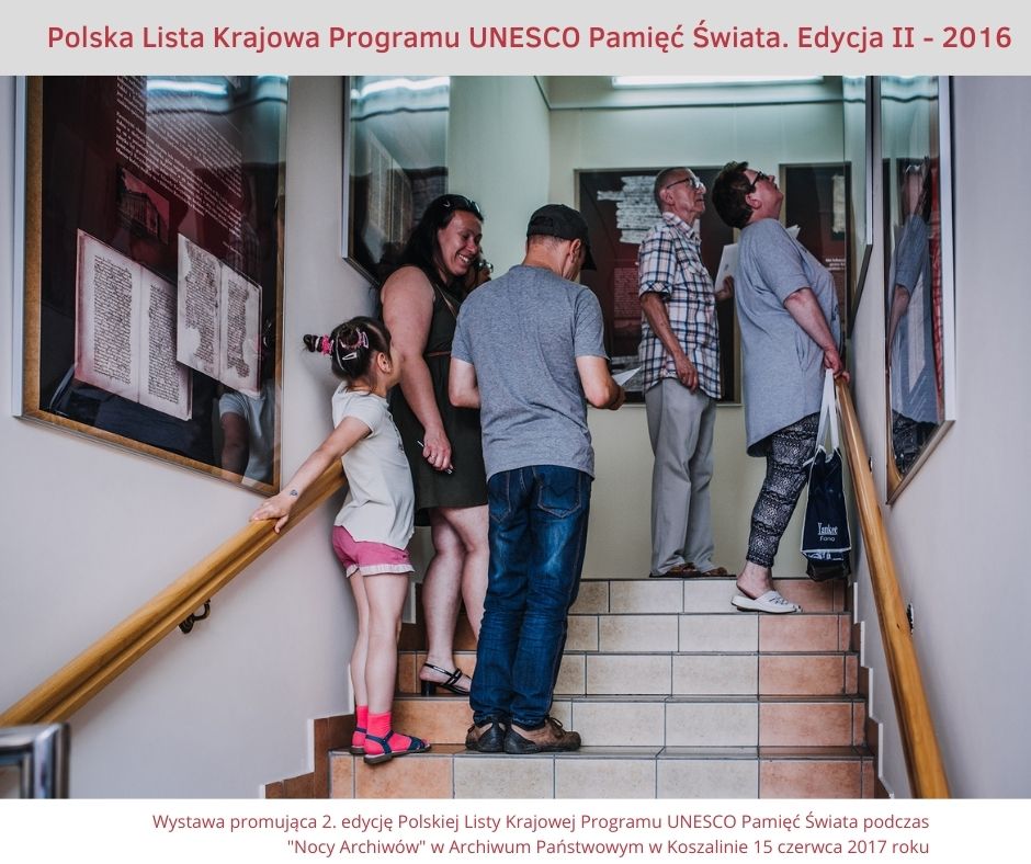 Ciemnoniebieski Zdjęcie Urodziny Post na Facebooka